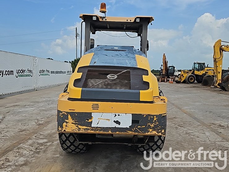 2016-volvo-sd115b-image-19