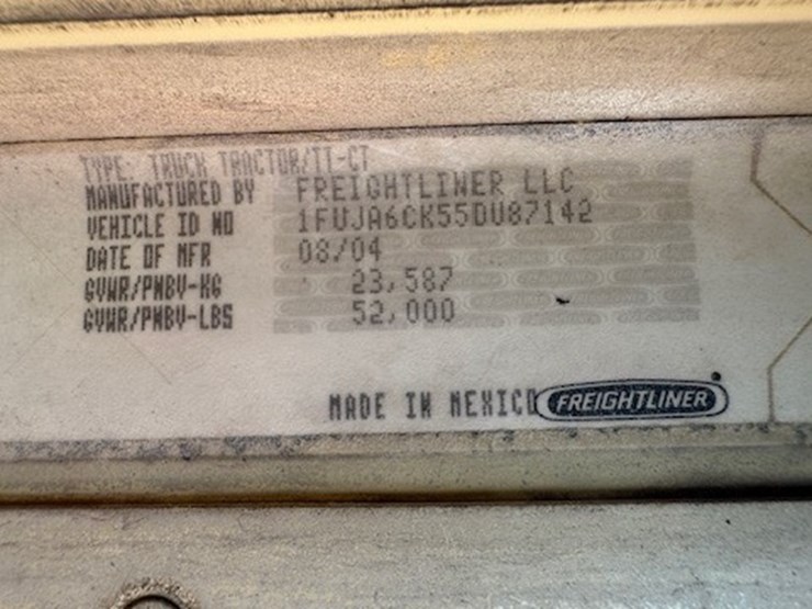 #22942-•-2005-freightliner-image-45