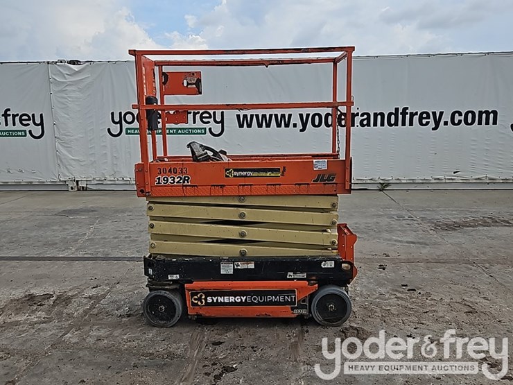 2018-jlg-1932r-image-2