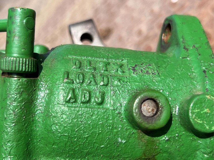 marvel-schebler-dltx-50-carburetor-image-15