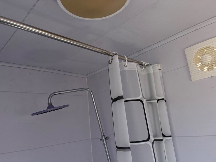#50541-•-portable-restroom-image-19