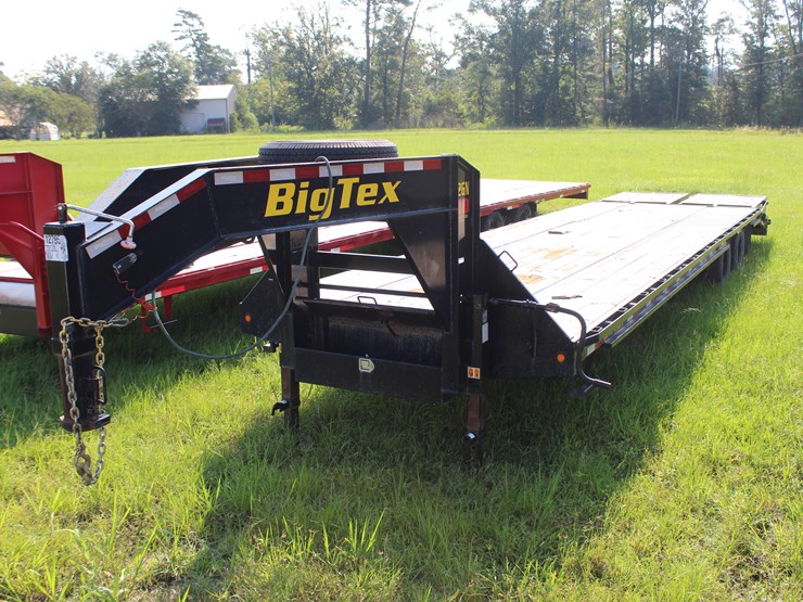 #22662-•-2022-big-tex-28ft-gooseneck-trailer,-22gnt28bksmr-image-12