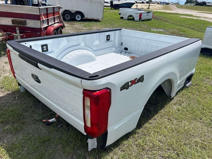 ford-super-duty-pickup-truck-bed-image-3
