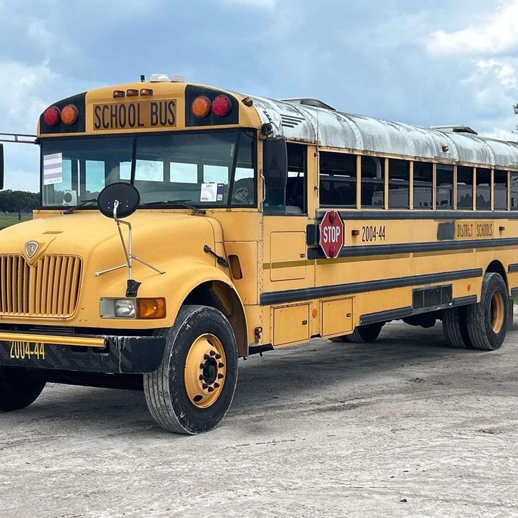 2004 IC Corporation 3000IC School Bus