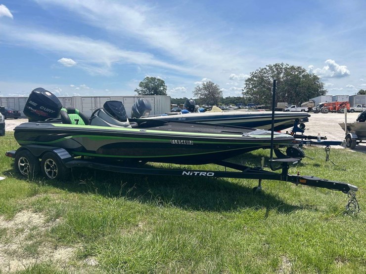2017-nitro-z-19ft-bass-boat-with-26ft-t/a-boat-trailer-image-2