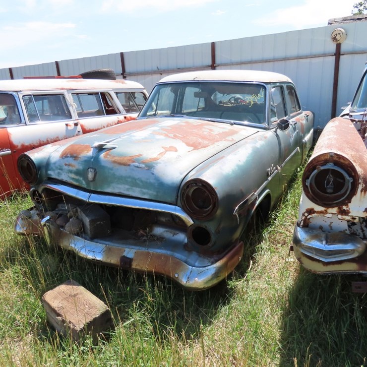 1951 Ford Custom line 4dr Sedan