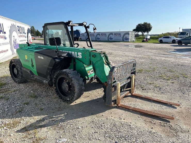 jcb-525-image-2