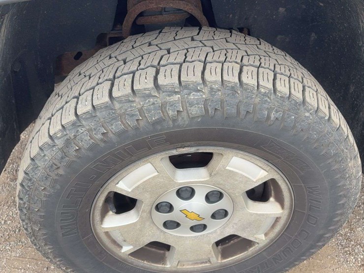 2011-chevrolet-silverado-image-10