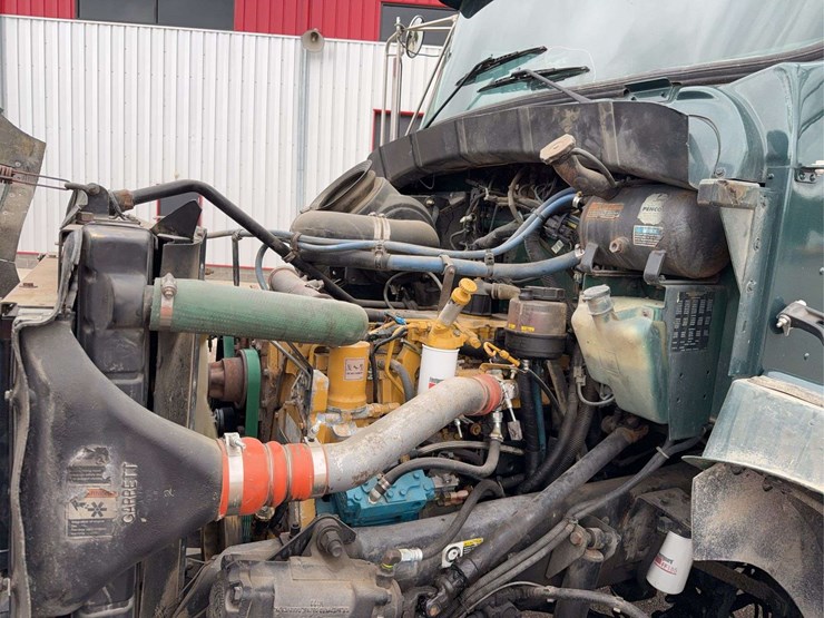 2001-kenworth-t300-image-33