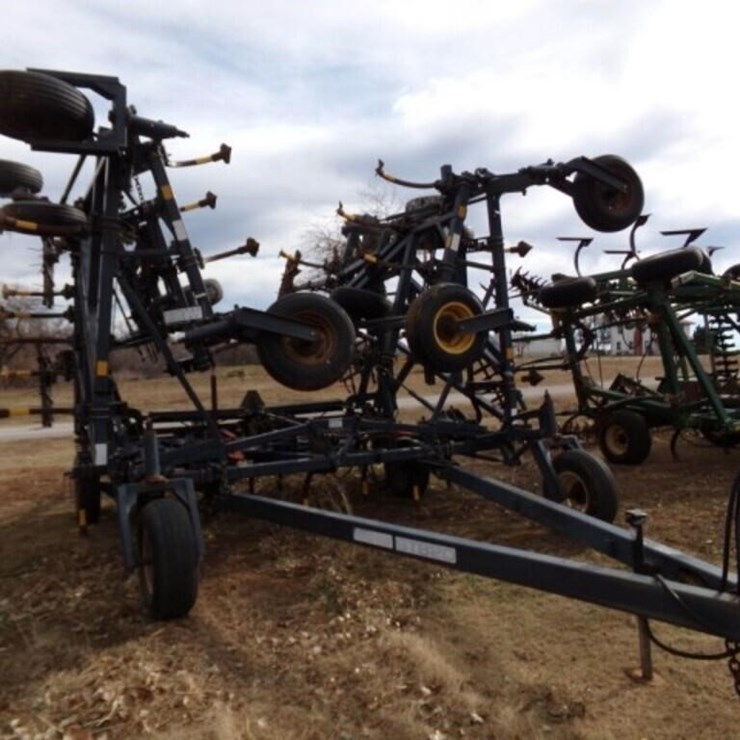 48' FLEX-COIL ST820 CHISEL, 8" DUCK FEET