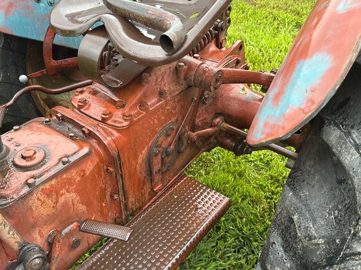ford-8n-image-10
