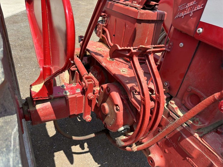 mccormick-farm-all-450-2wd-tractor-image-23