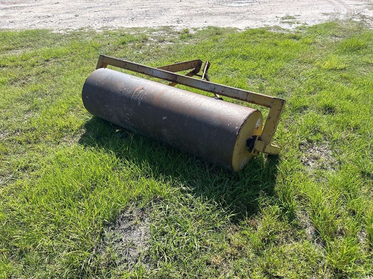 pull-behind-smooth-drum-ballast-roller-image-3