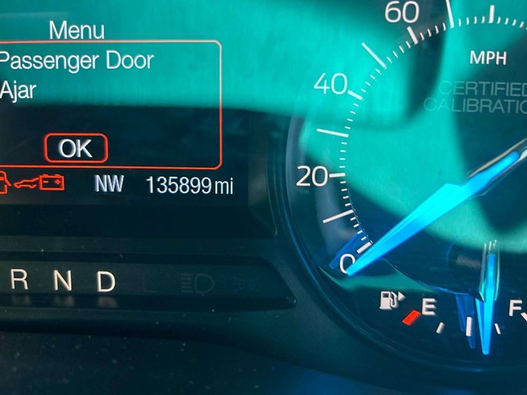 2016-ford-explorer-image-6