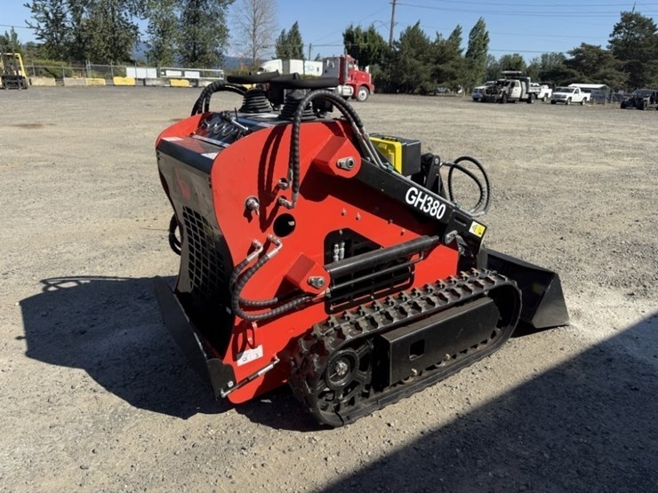 2025-aboss-gh380-mini-compact-track-loader-image-4