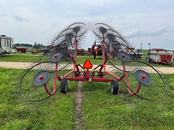 arts-way-fwr10-rake-image-5
