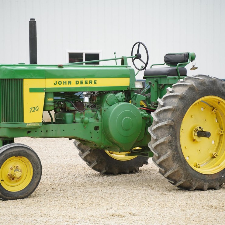 JOHN DEERE 720