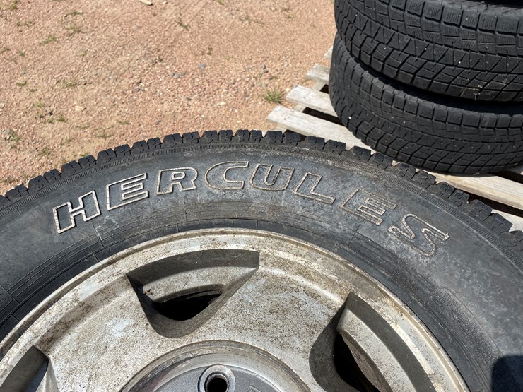 #4754-•-set-of-(2)-tires-on-rims-image-5