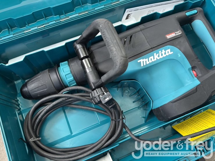 makita-20lb-demolition-hammer--hm1203c--1-yr-factory-warranty--recon-image-2