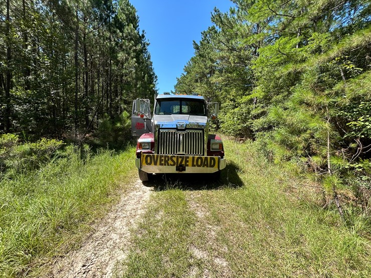 2016-western-star-4700sb-image-2