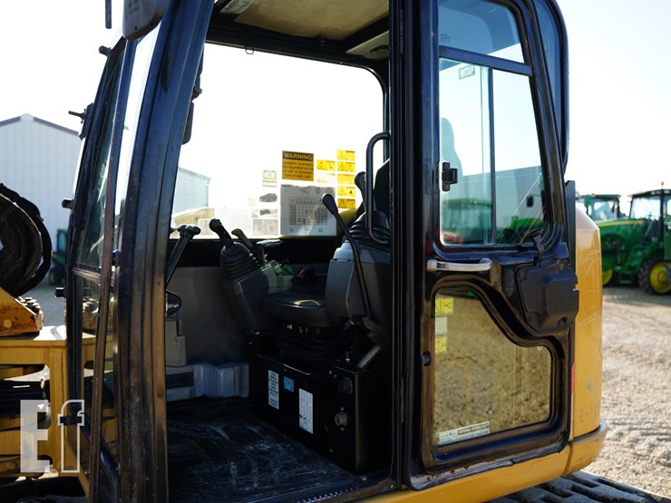2013-caterpillar-308e2-cr-image-33
