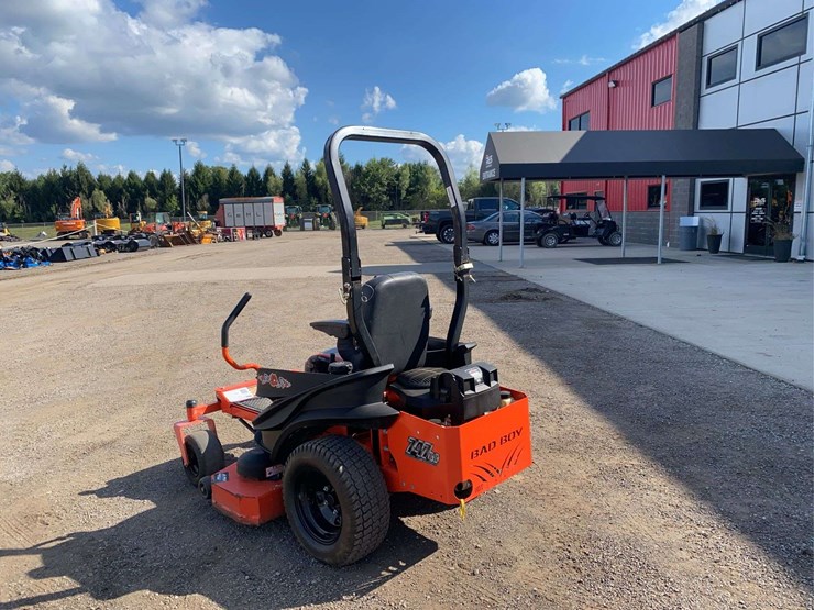 bad-boy-maverick-zero-turn-mower-image-5