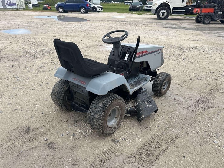 craftsman-ii-42in-riding-mower-image-3
