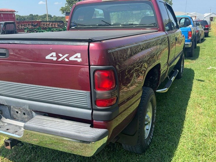 2001-dodge-ram-1500-image-3