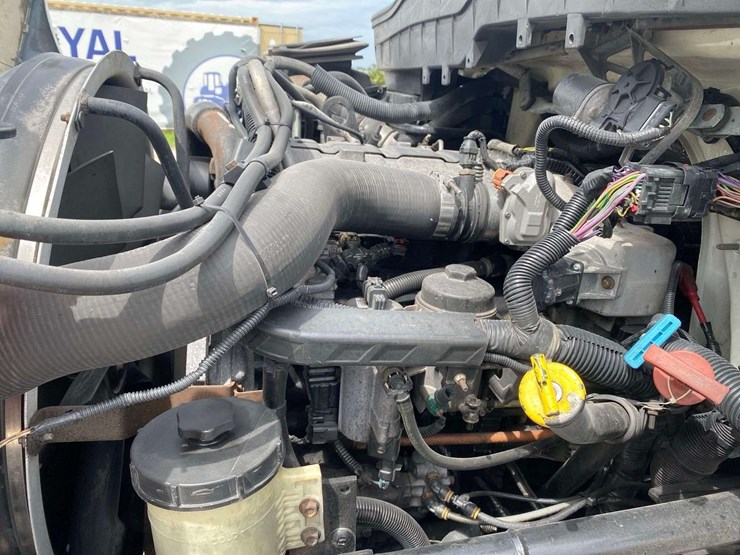 2015-international-durastar-4300-image-10