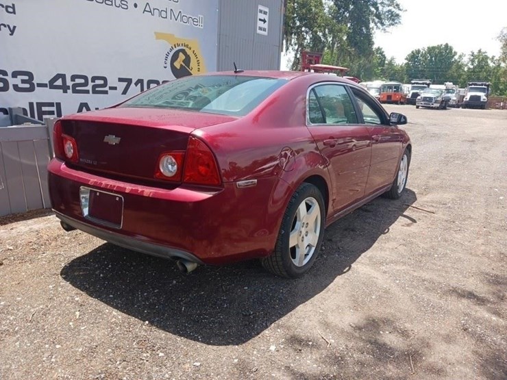 2010-chevrolet-malibu-runs/moves-lt-image-7