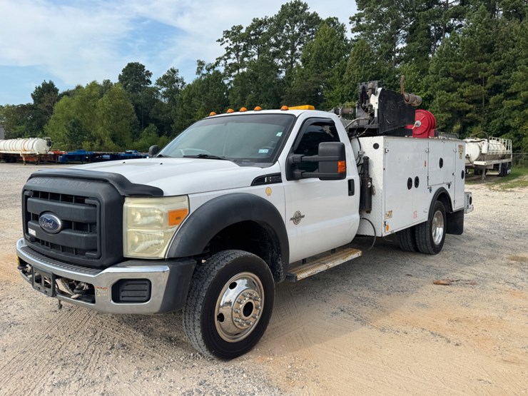 2014-ford-f550-image-2