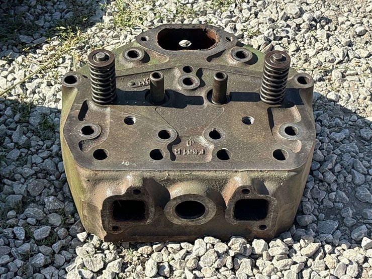 john-deere-model-g-head-image-8