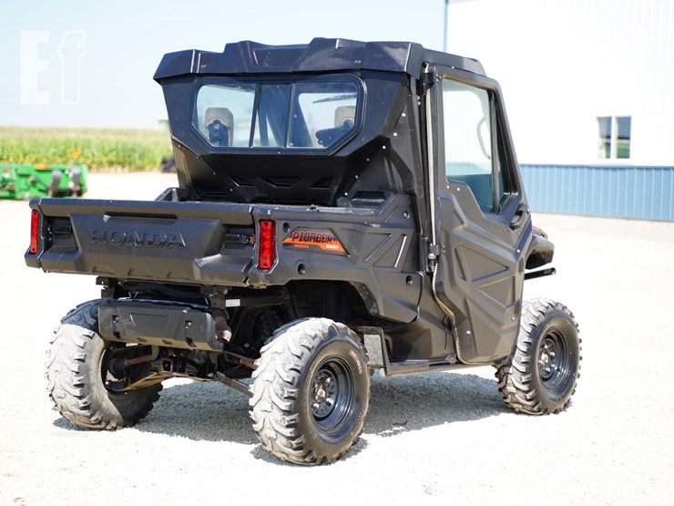 2020-pioneer-1000-image-5