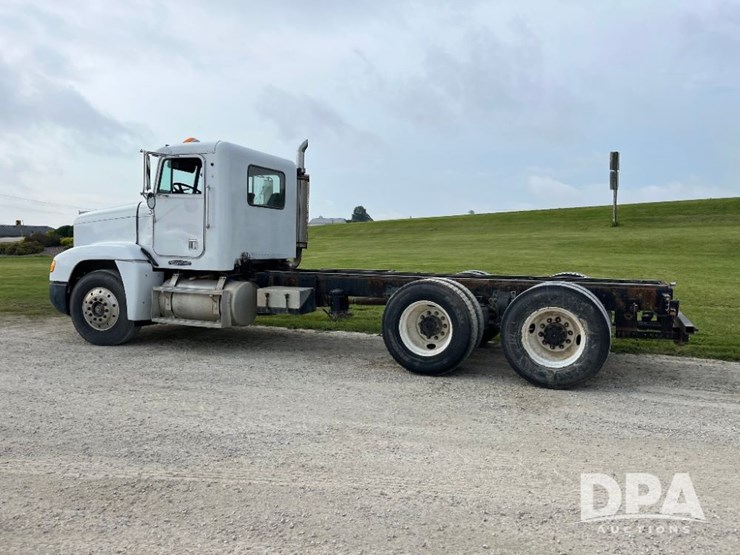 1993-freightliner-truck-(jn2646,-unit-42339)-image-19