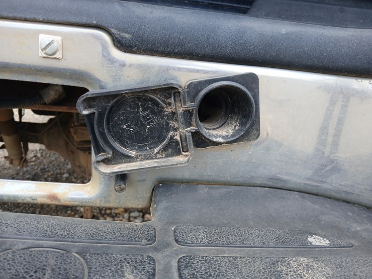 2005-chevrolet-silverado-image-63