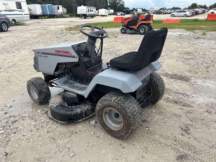 craftsman-ii-42in-riding-mower-image-4