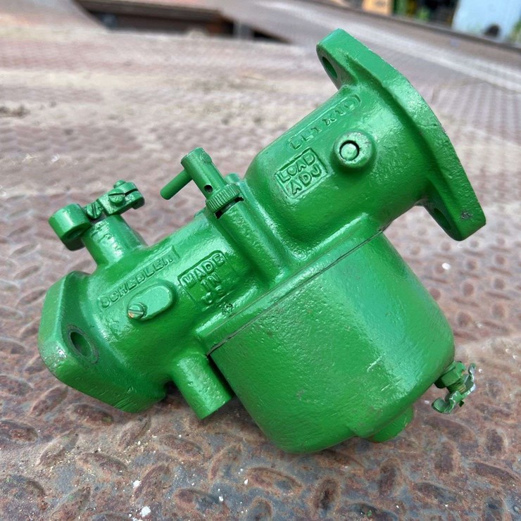 Marvel Schebler DLTX 10 Carburetor
