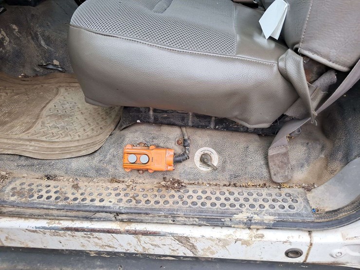 1999-ford-f450-image-17