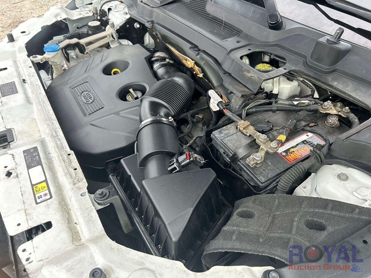2017-land-rover-discovery-suv-image-8