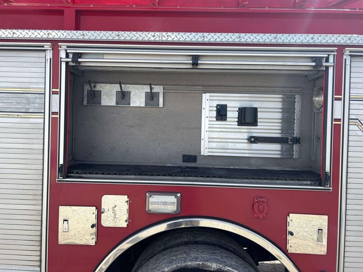 fire-truck-image-32