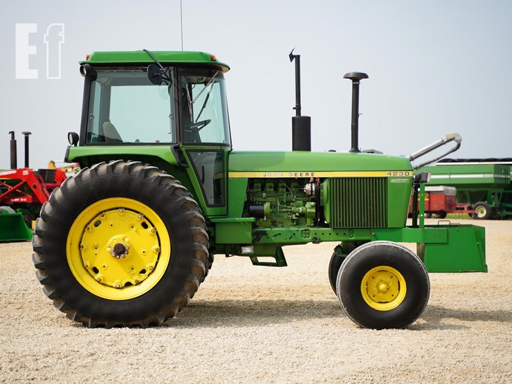 1976-john-deere-4230-image-4
