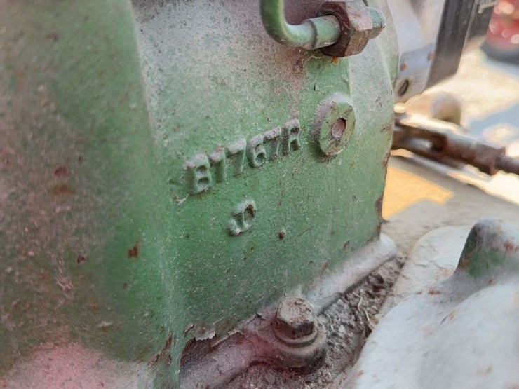 john-deere-b-image-9