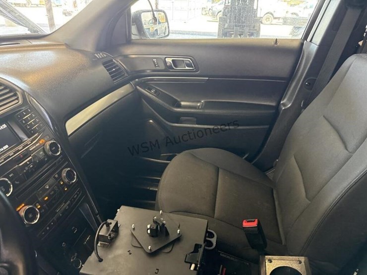 2017-ford-explorer-image-20