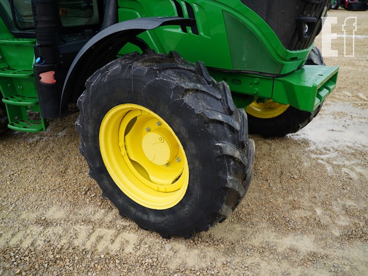 2014-john-deere-6115r-image-17
