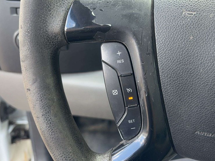 2013-chevrolet-silverado-image-29