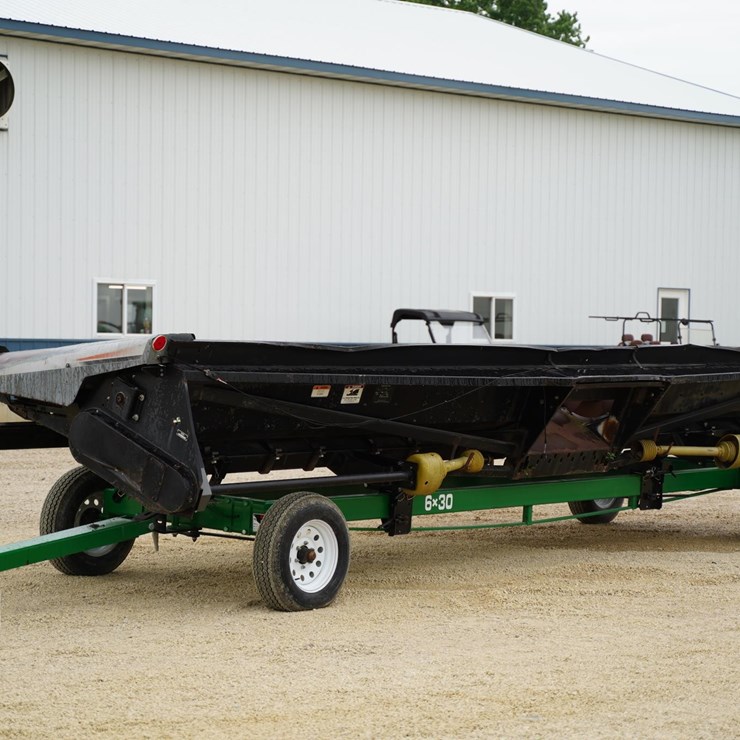 GLEANER HUGGER 836