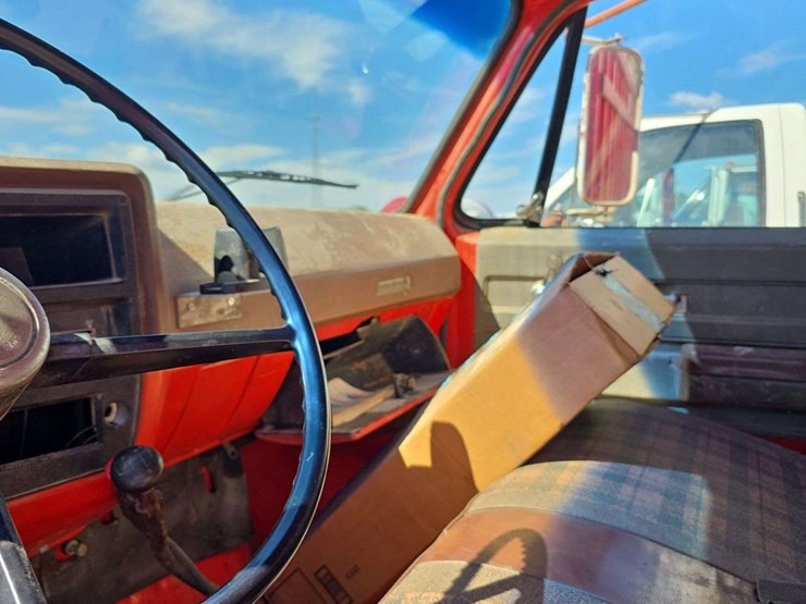 1975-chevrolet-c65-image-14