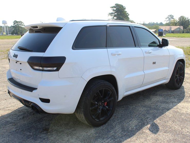 2017-jeep-grand-cherokee-image-3