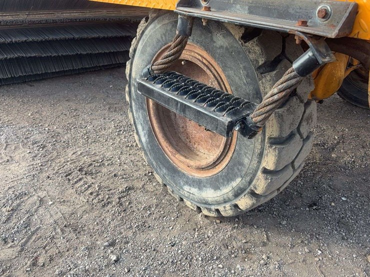 rosco-4800-sweeper-image-5