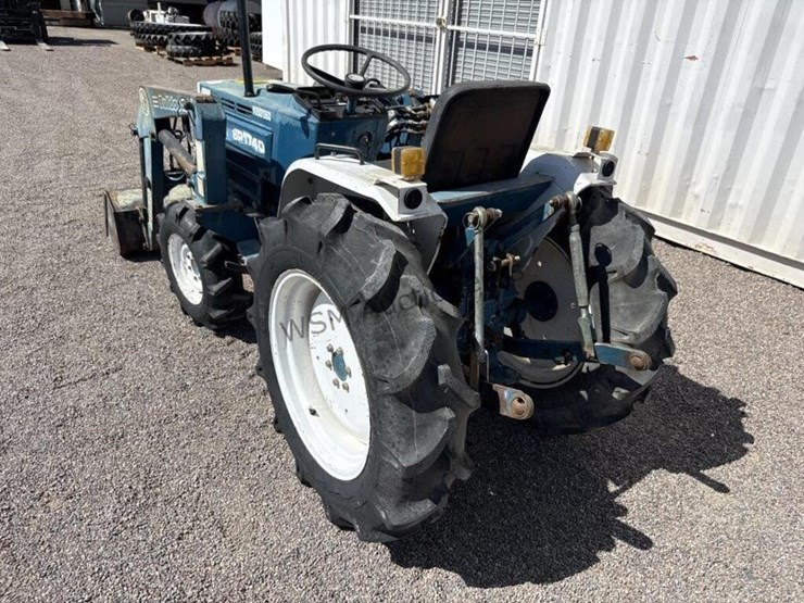 shibaua-sp1740-loader-tractor-image-8